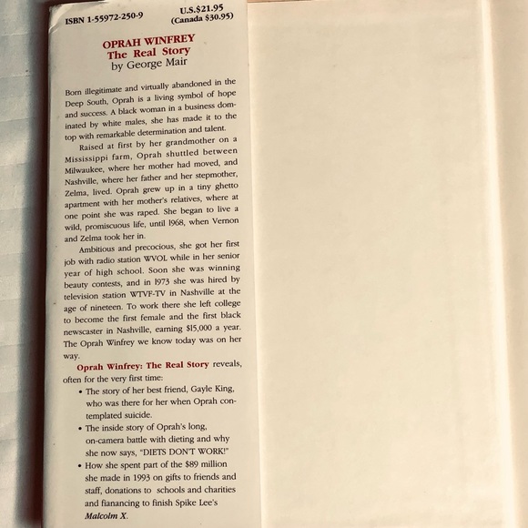 “Oprah Winfrey The Real Story” hardback book written by George Mail - Picture 3 of 4
